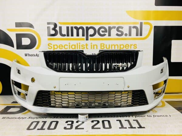 Bumper Skoda Octavia RS kls pdc 5E807221F Voorbumper 2-H2-570