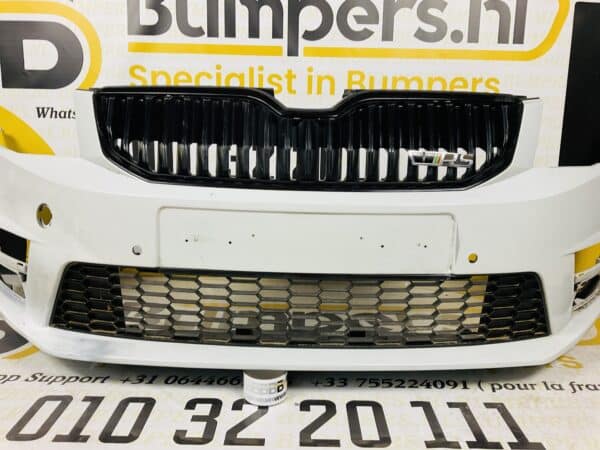 Bumper Skoda Octavia RS kls pdc 5E807221F Voorbumper 2-H2-570