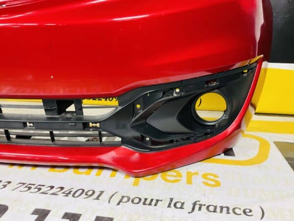 Bumpers Mitsubishi Spacestar Facelift 2017-2021 Voorbumper 2-B4-906 (klein scheurtje)