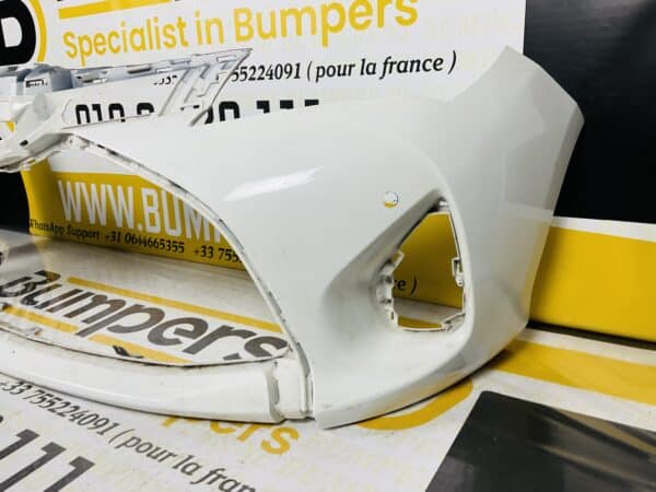 Bumper Toyota Yaris 3 2014-2017 PDC Voorbumper 2-D2-915