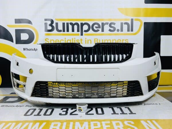 Bumper Skoda Octavia RS kls 5E807221F Voorbumper 2-H2-806
