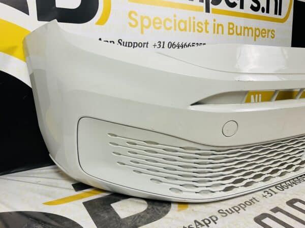Bumper Volkswagen Caddy 2K7807221A Voorbumper 1-C10-1497