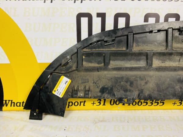 Onderplaat Mercedes W447 A4478850036 2-L3-042