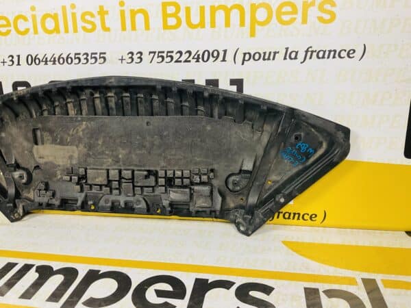 Onderplaat Mercedes E Klasse W207 A2075200623 Coupe 2-L3-043