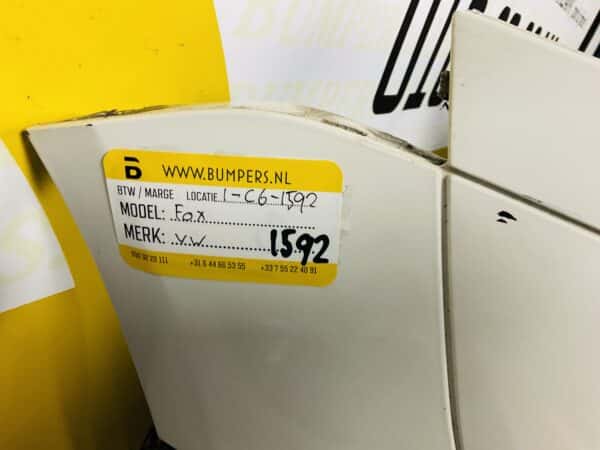 Bumper Volkswagen Fox Voorbumper 1-C6-1592