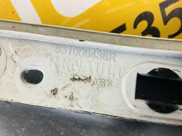 Zijscherm Renault Clio 4 2012-2019 631009436R Scherm Rechts 2-Q2-065