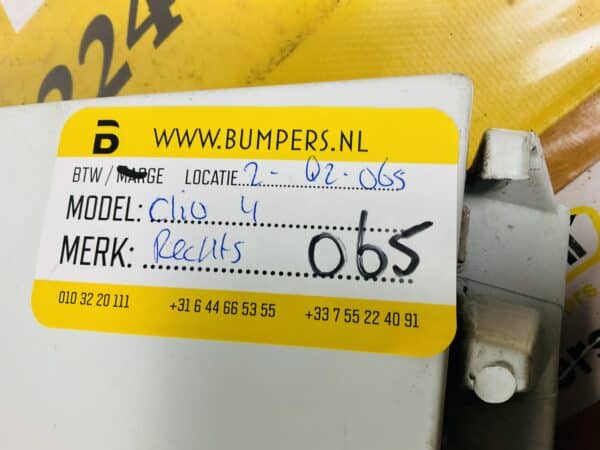 Zijscherm Renault Clio 4 2012-2019 631009436R Scherm Rechts 2-Q2-065