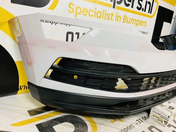 Bumper Skoda Karoq 2017-2021 Voorbumper 2-H5-1939