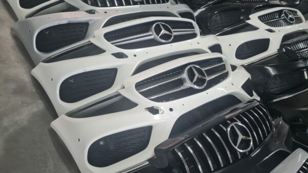 BUMPER MERCEDES C KLASSE W205 AMG VOORBUMPER DIVERSE UITVOERING OP VOORRAAD