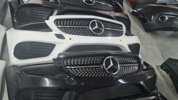 BUMPER MERCEDES C KLASSE W205 AMG VOORBUMPER DIVERSE UITVOERING OP VOORRAAD