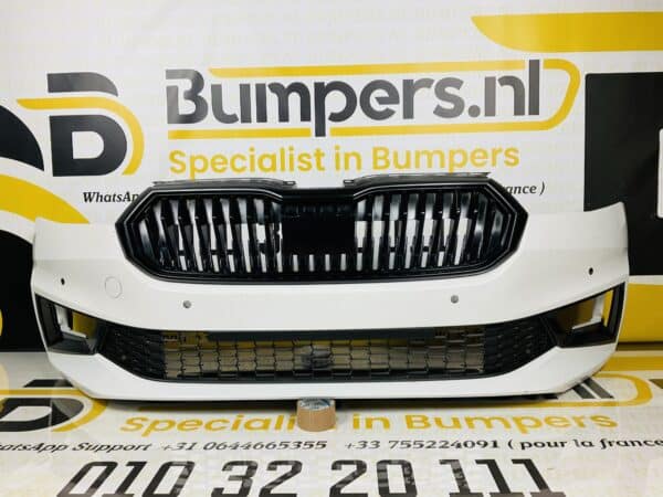 Bumper Skoda Fabia 4 2021-2022 Voorbumper 2-H9-2310