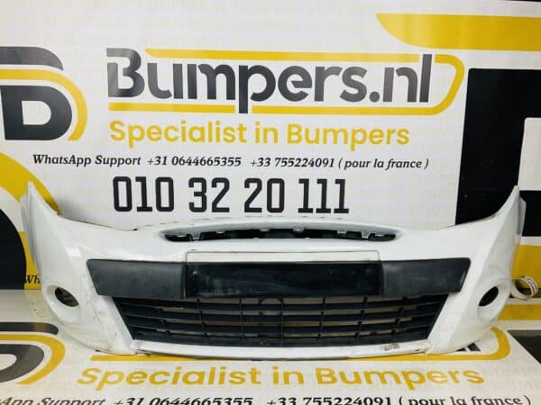 Bumper Renault Clio 3 2009-2012 Voorbumper 2-F8-2687