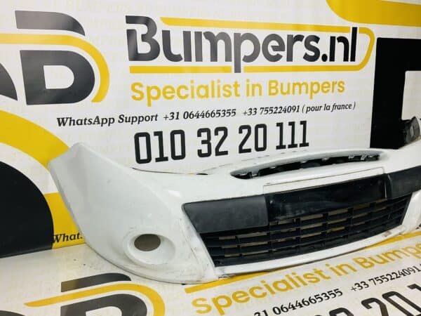 Bumper Renault Clio 3 2009-2012 Voorbumper 2-F8-2687