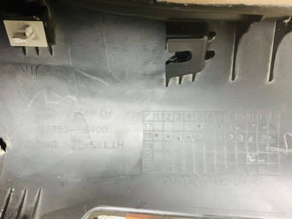 Zijskirt kia stonic 17-21 87753-H8400 Links Dorpel  2-L2-903