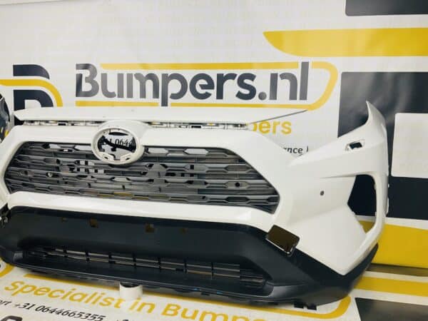 Bumper Toyota Rav 4 2019-2021 Voorbumper 2-D5-3028