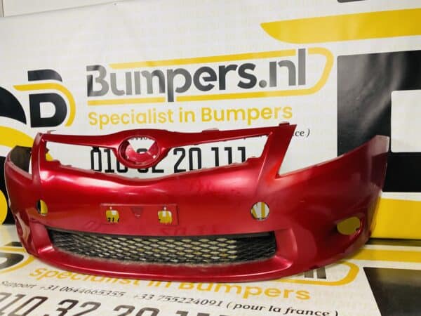 Bumper Toyota Auris Hybrid Voorbumper 2-D3-3086
