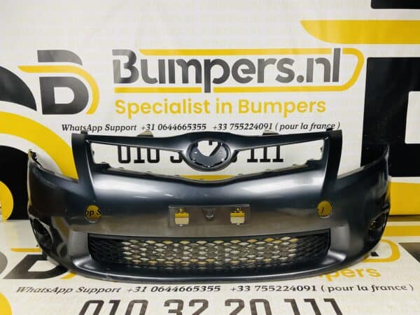 Bumper Toyota Auris Hybrid Voorbumper 2-D3-3097