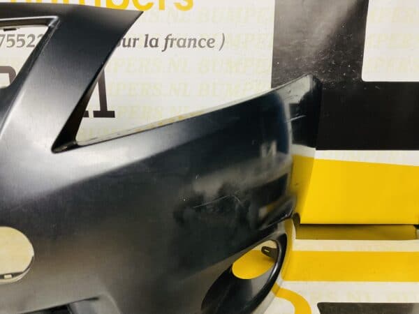 Bumper Toyota Auris Hybrid Voorbumper 2-D3-3097