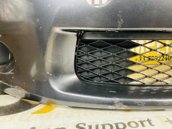 Bumper Toyota Auris Hybrid Voorbumper 2-D3-3097