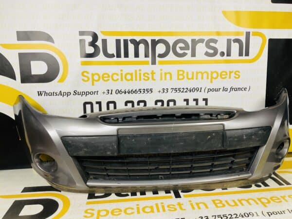 Bumper Renault Clio 3 Facelift 2008-2012 Voorbumper 2-F8-4028
