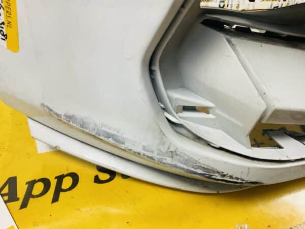 Bumper Volkswagen Touran R-Line 2015-2019 Voorbumper 1-C6-3181