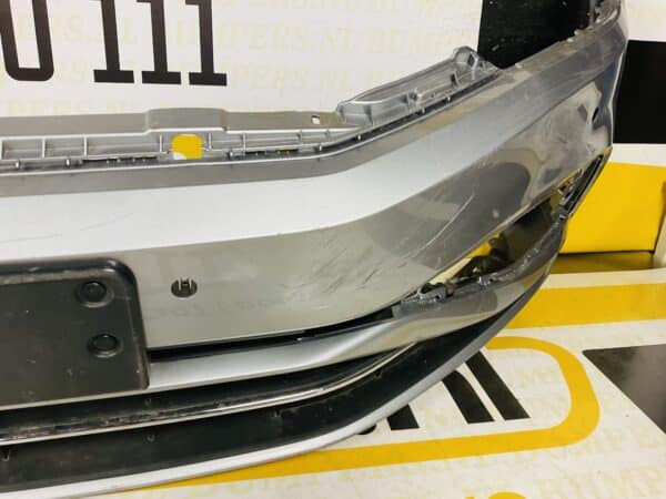 Bumper Volkswagen Passat B8 2018-2022 Facelift Voorbumper 1-B7-3240