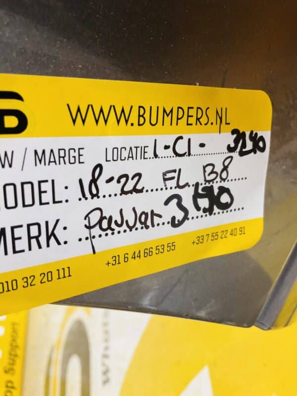 Bumper Volkswagen Passat B8 2018-2022 Facelift Voorbumper 1-B7-3240