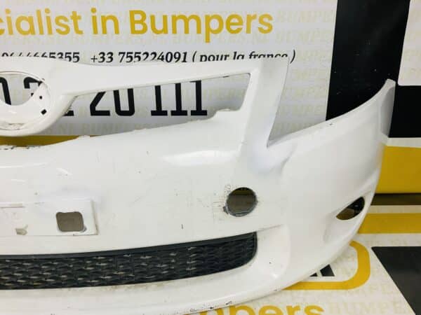Bumper Toyota Auris Hybrid Voorbumper 2-D3-3291