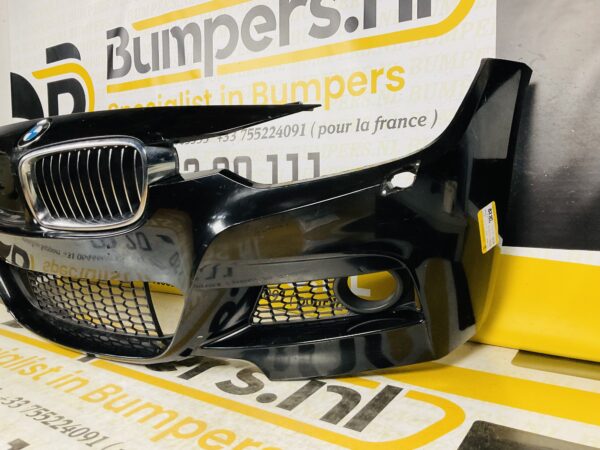 BUMPER BMW  3 SERIE F30/F31 M PAKKET  VOORBUMPER 2-K7-3828Z