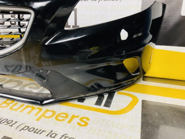 Bumper Volvo V40 R-Design + Grill  Voorbumper 1-E7-3373