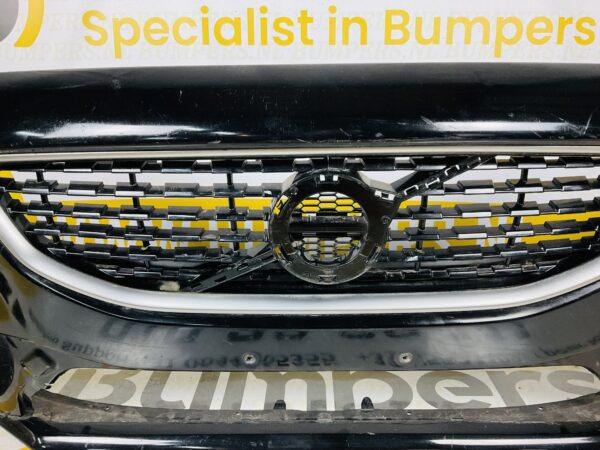 Bumper Volvo V40 R-Design + Grill  Voorbumper 1-E7-3373