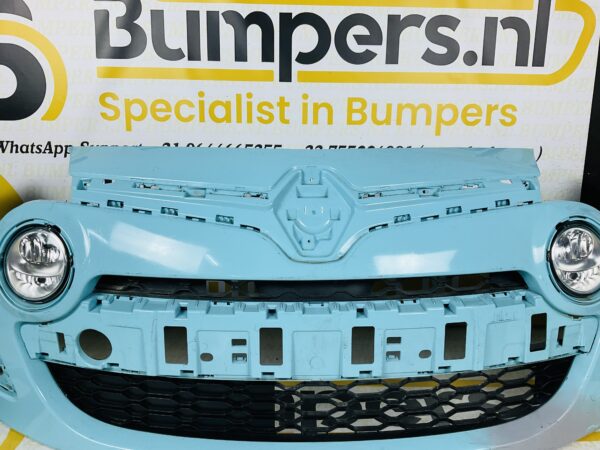 Bumper Renault Twingo 2 FL  2011-2014  Voorbumper 2-F2-3394