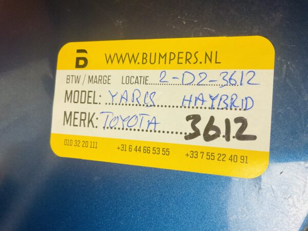 Bumper TOYOTA YARIS HYBIRD Voorbumper  2-D2-3612Z