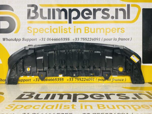 Onderplaat Mercedes B Klasse W246 A2468850036 Bumper Lip 2-L4-3632z
