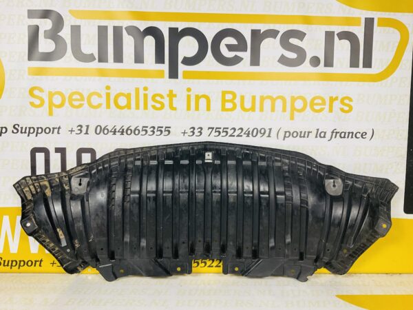 Bumper lip Mercedes C Klasse W205 A2055200000 Onderplaat 2-L3D-3652Z