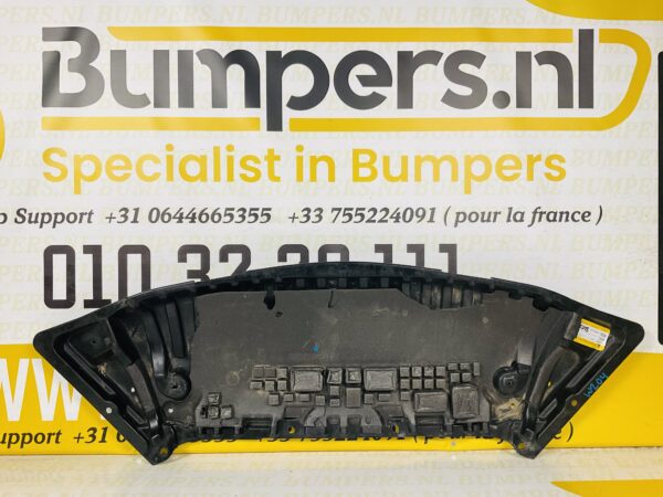 Bumper lip Mercedes C Klasse W204 A2055200723 Onderplaat 2-L3B-3655z