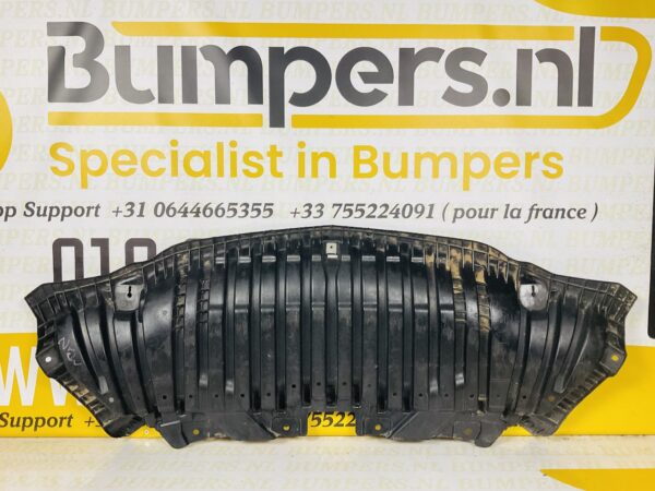 Bumperlip Mercedes C Klasse W205 A2055200000 Onderplaat 2-L3D-3658z