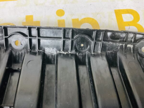 Bumperlip Mercedes W293 A2935200400 Onderplaat 2-L4-3663Z