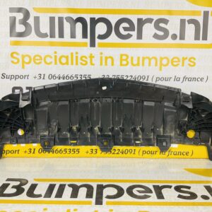 BumperLip Mercedes A Klasse W176 AMG A1768850736 Onderplaat 2-L4-3665z