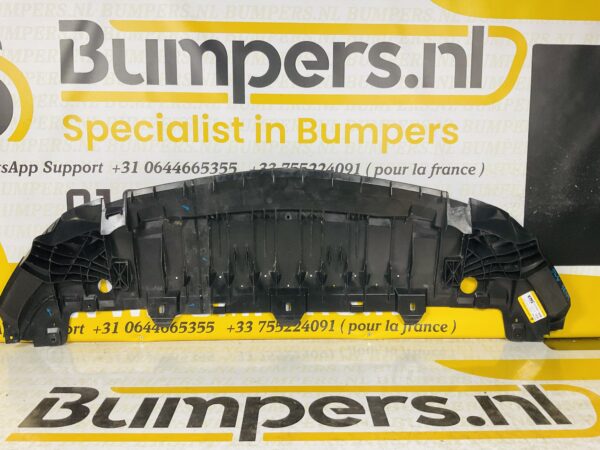 BumperLip Mercedes A Klasse W176 AMG A1768850736 Onderplaat 2-L4D-3667z