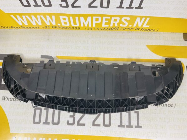 BumperLip Mercedes A Klasse W176 AMG A1768850736 Onderplaat 2-L4-3669z