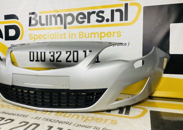 BUMPER OPEL ASTRA J  2007-2011 VOORBUMPER 2-I9-4056Z
