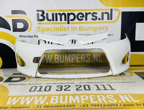 BUMPER TOYOTA YARIS 2011-2014 VOORBUMPER 2-D2-4066Z