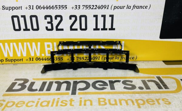 BUMPER ROOSTER MERCEDES A KLASSE W176 CLA W117  FACELIFT AMG A1768852600 GRILL 2-P6-4076Z