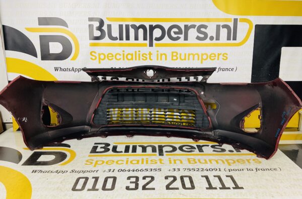 BUMPER TOYOTA YARIS  HYBIRD 2011-2014 VOORBUMPER 2-D2-3876Z