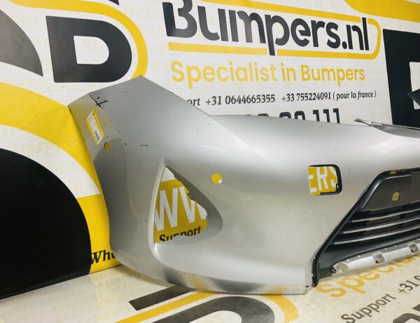 BUMPER TOYOTA AURIS 2012-2015  VOORBUMPER 2-D3-3927Z
