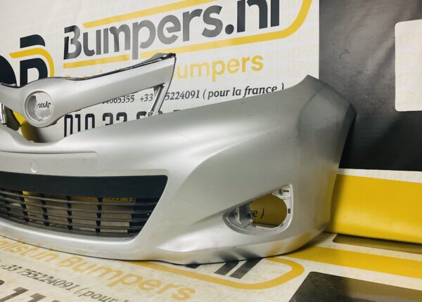 BUMPER TOYOTA YARIS 2010-2013  VOORBUMPER 2-D2-3928Z