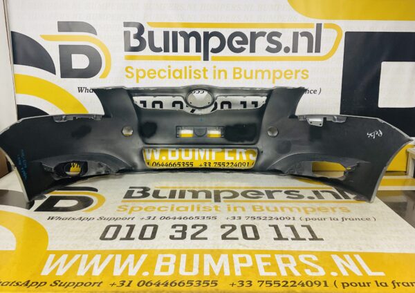 BUMPER TOYOTA AURIS 2007-2010  VOORBUMPER 2-D3-3933Z