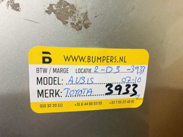 BUMPER TOYOTA AURIS 2007-2010  VOORBUMPER 2-D3-3933Z