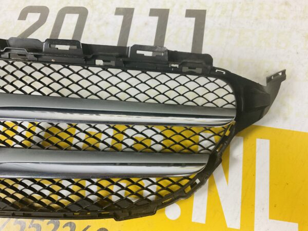 Grill MERCEDES C Klasse W205 Origineel Bumper Gril A2058800183 2-M4-4105z